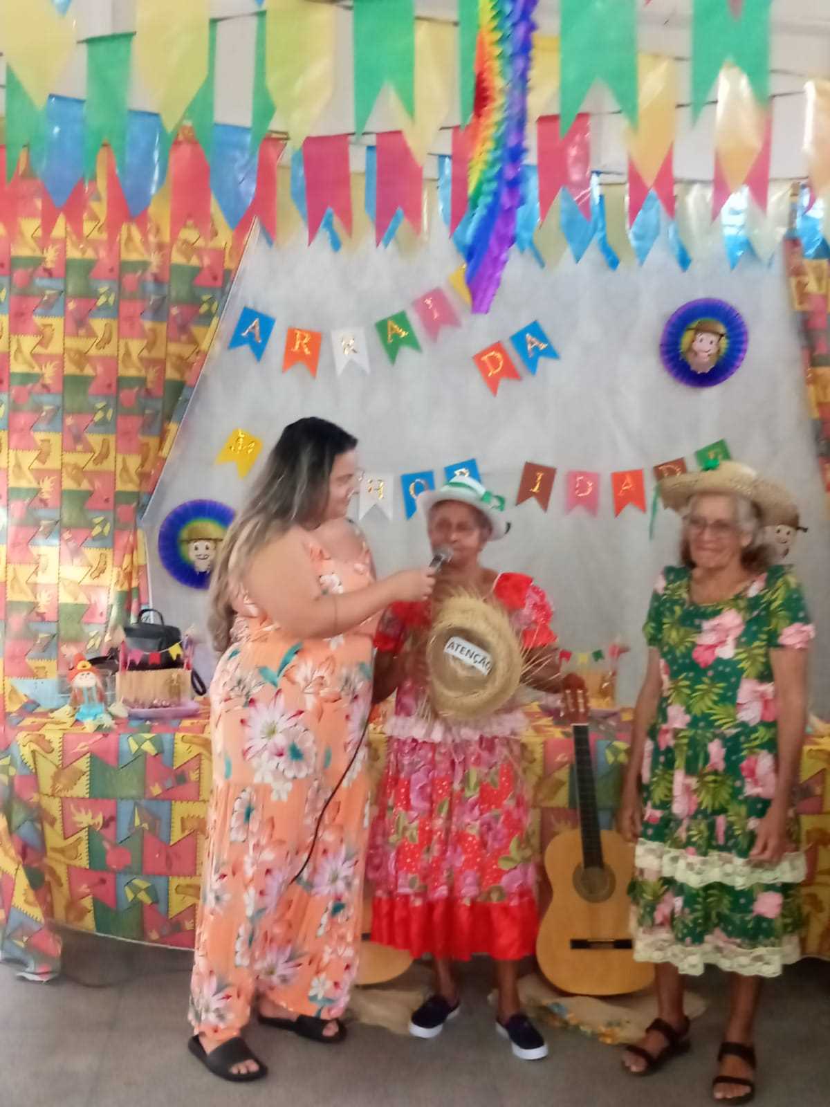 Camacã: Arraiá do Clube da Melhor Idade teve muito forró
